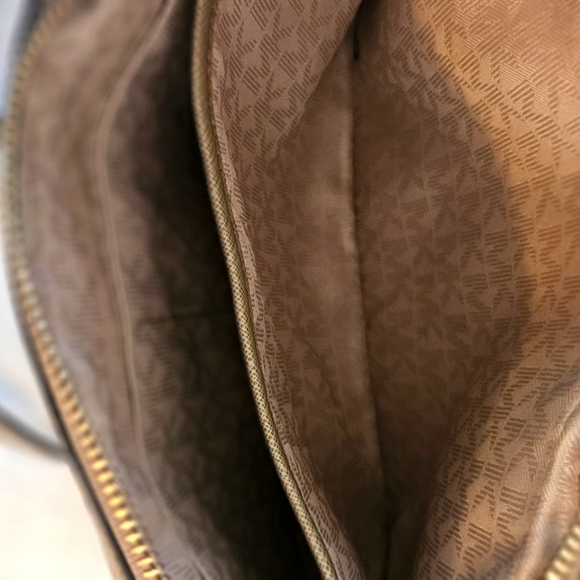 Michael Kors  Cocoa Brown Leather Crossbody / Shoulder Bag Gold Chain Detail - Picture 9 of 12